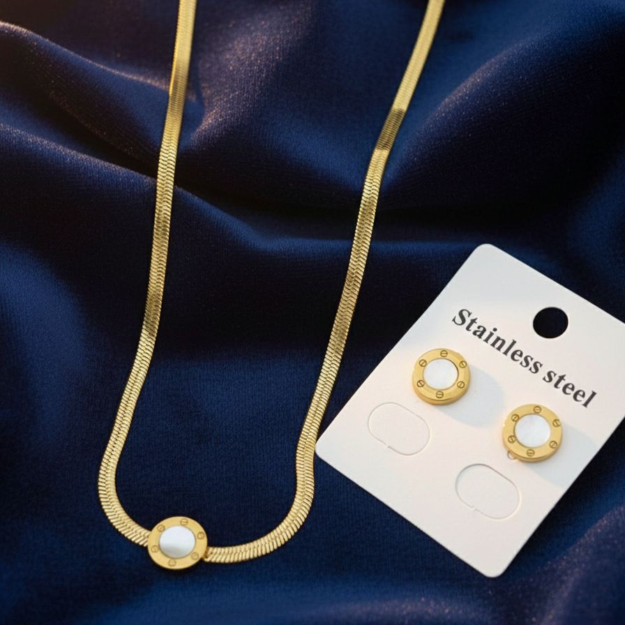 Necklace & Stud Earrings